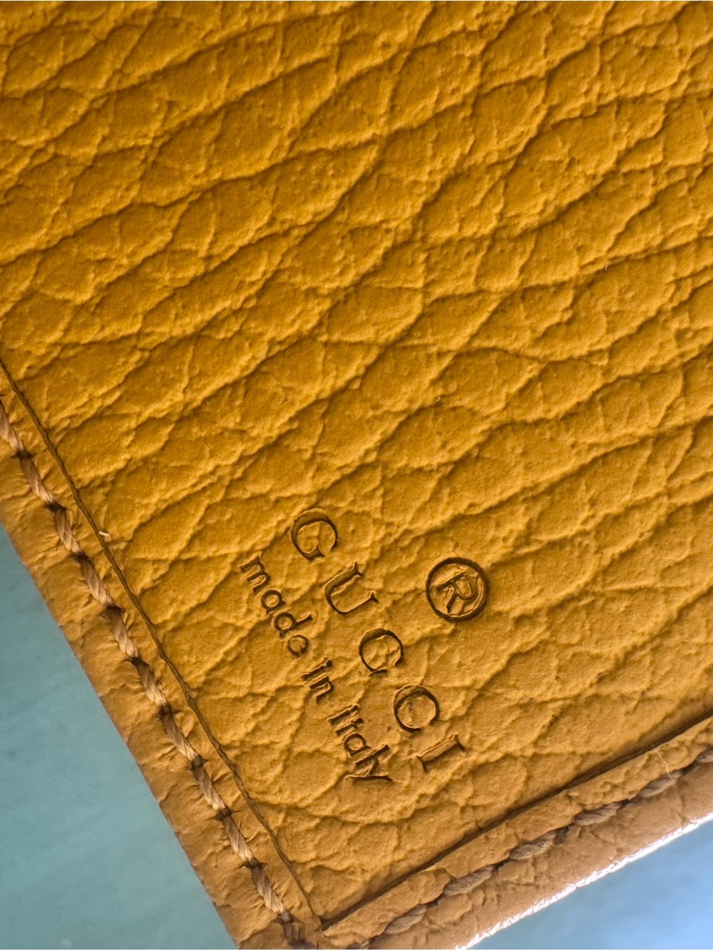 Gucci Yellow Pebbled Leather Chain Crossbody Wallet - Picture 4 of 12